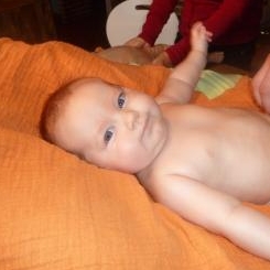 Massages autour de la Naissance, la périnatalité, la féminité.